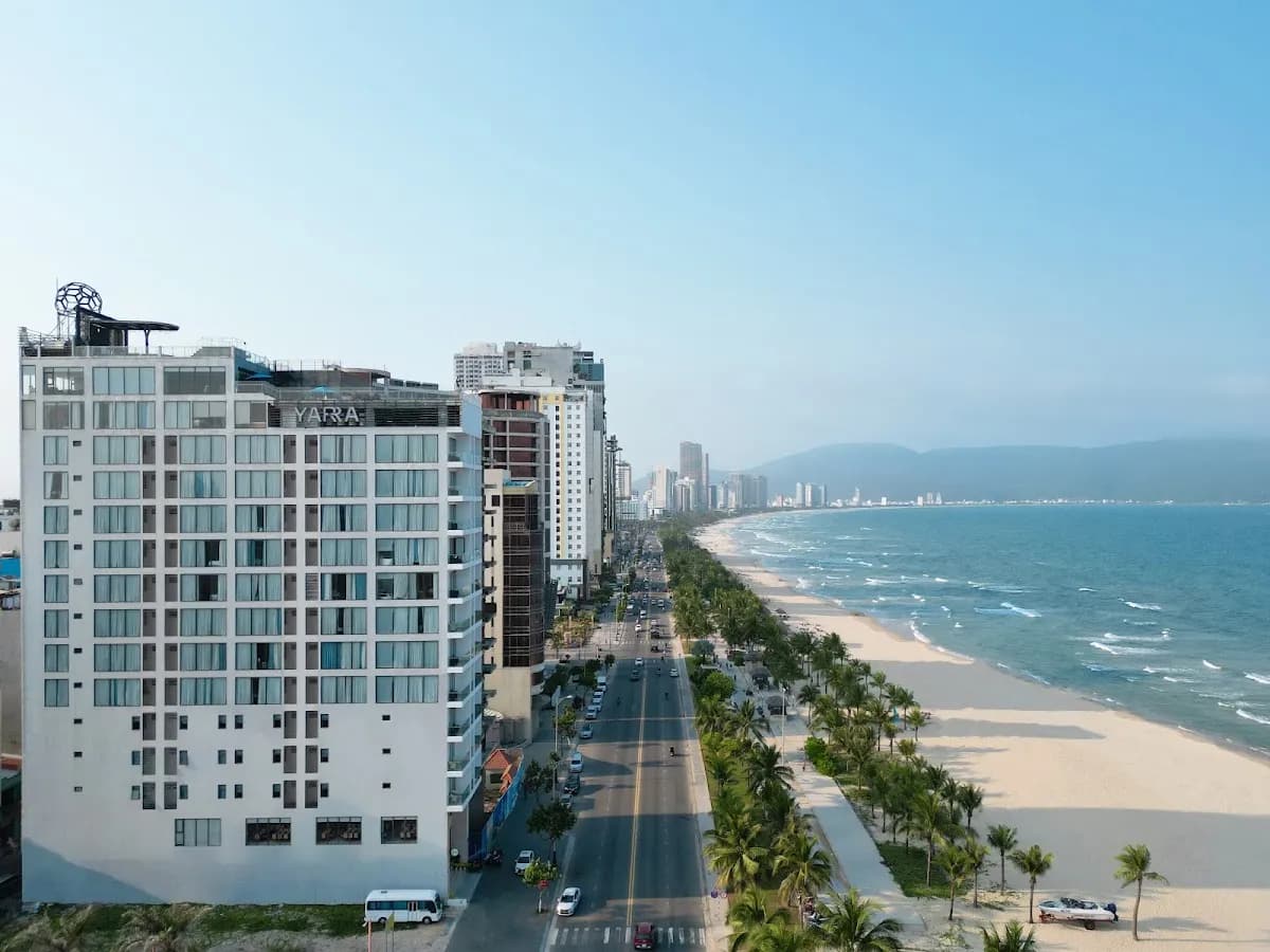 Yarra Ocean Suites Danang 6