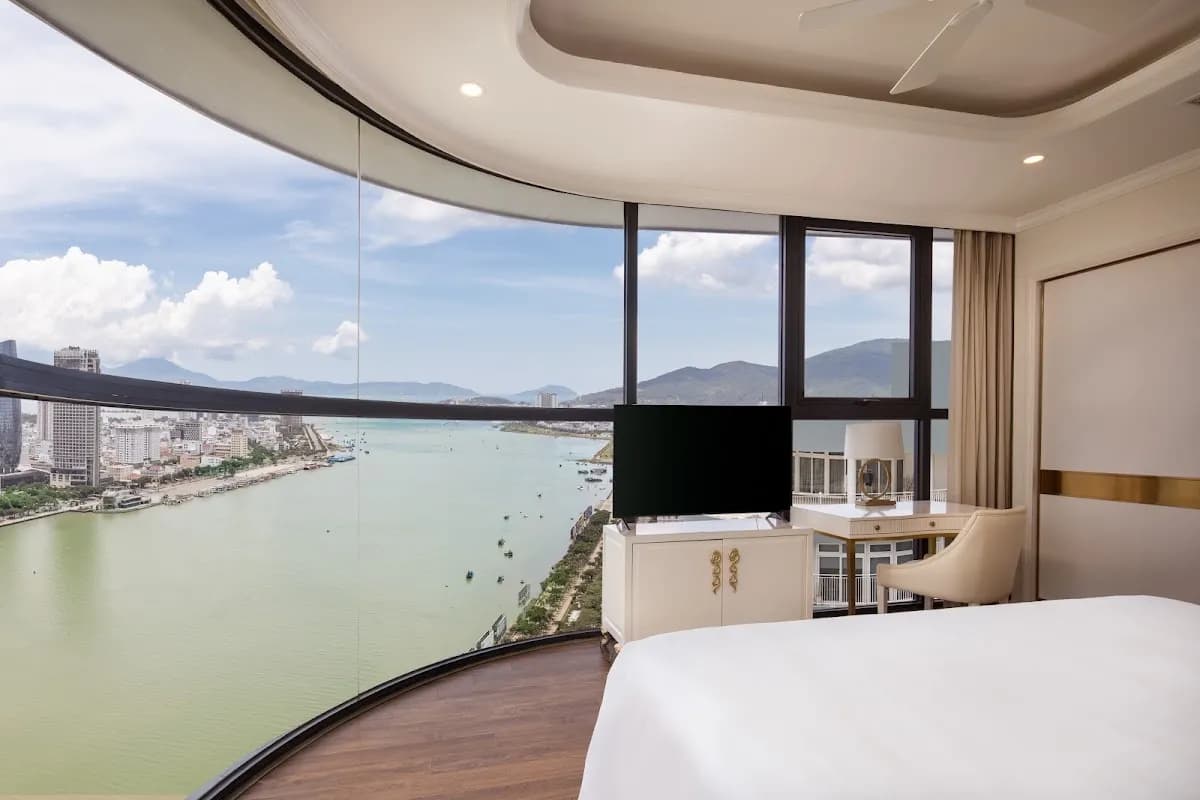Meliá Vinpearl Danang Riverfront 3