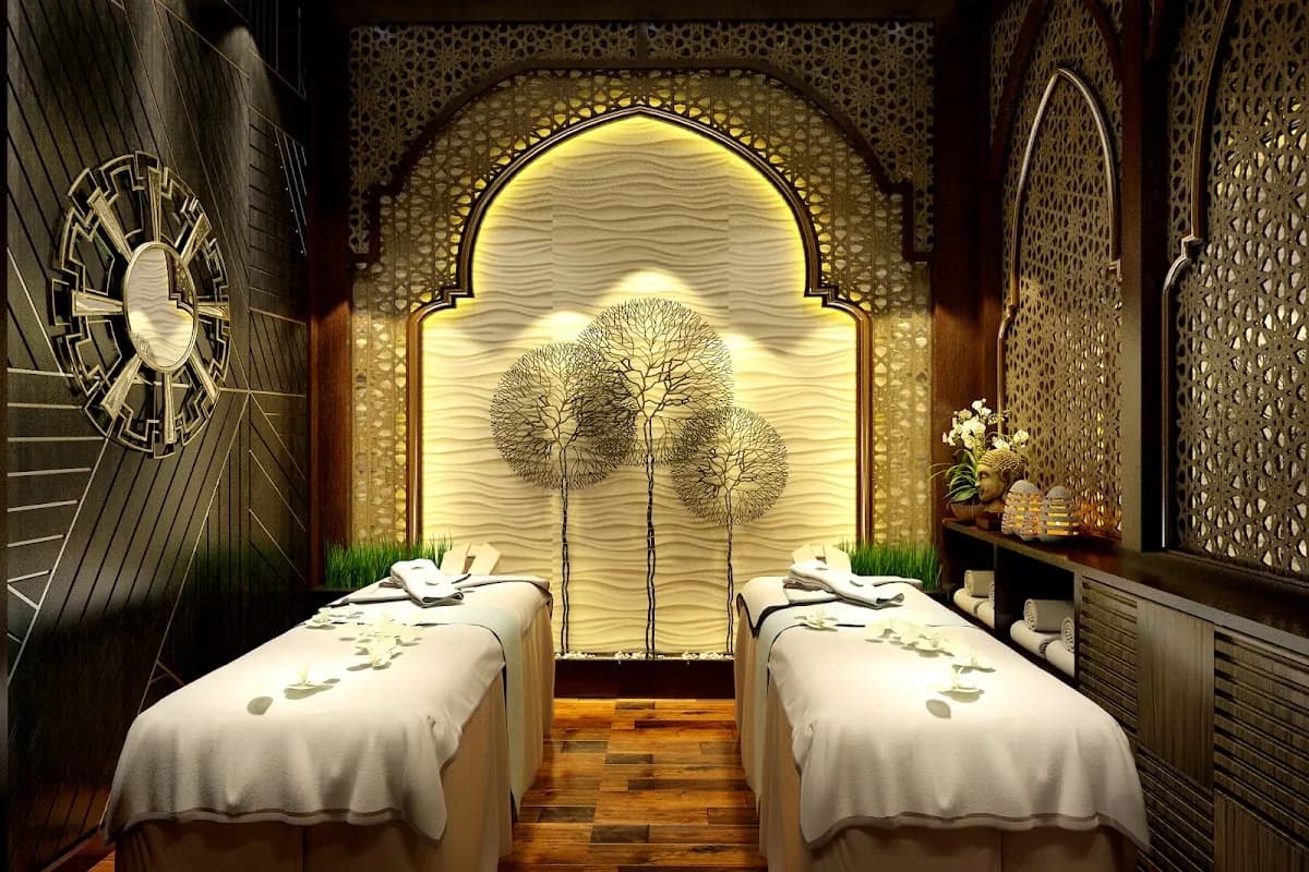 Queen Spa 6
