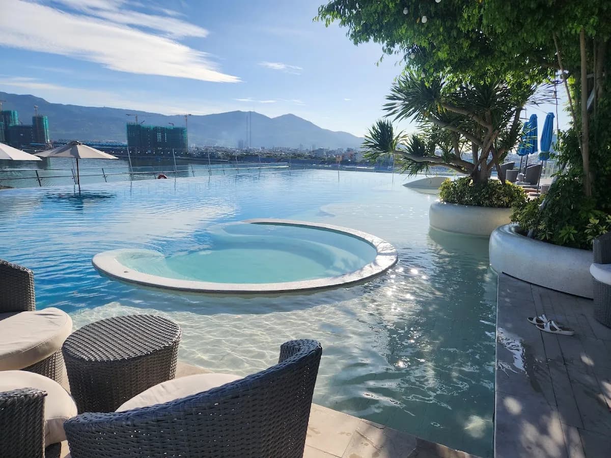 Khách sạn Novotel Đà Nẵng 4