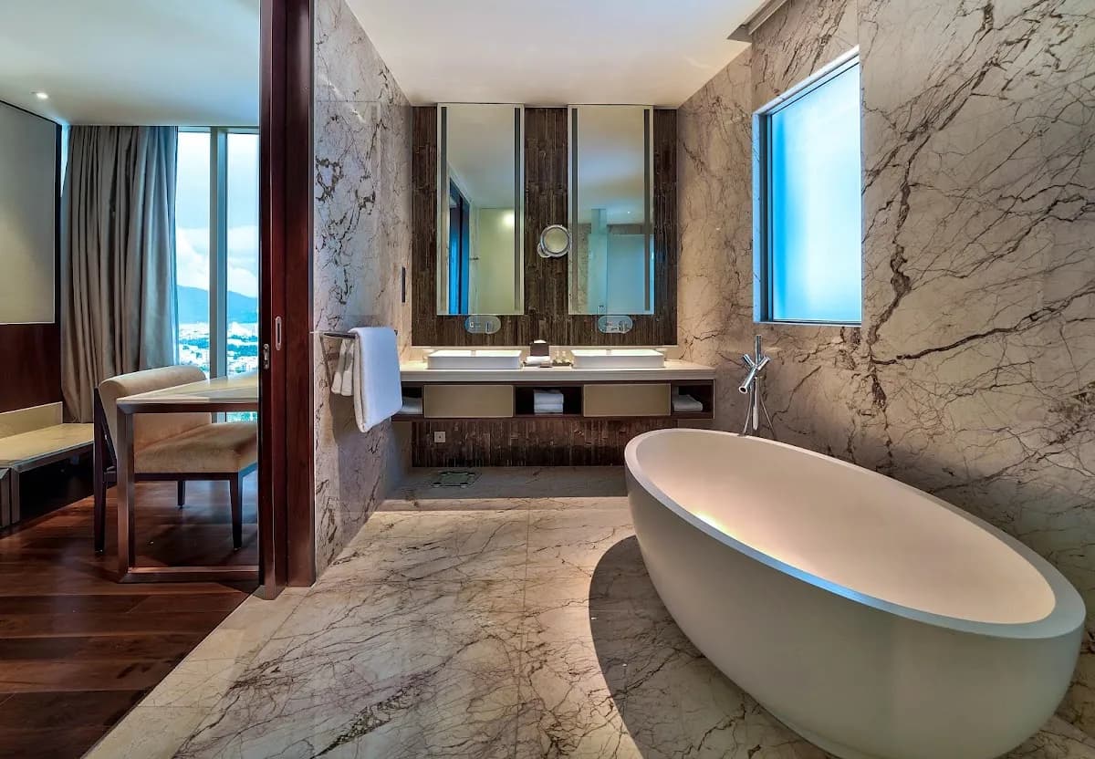 Hilton Da Nang 5