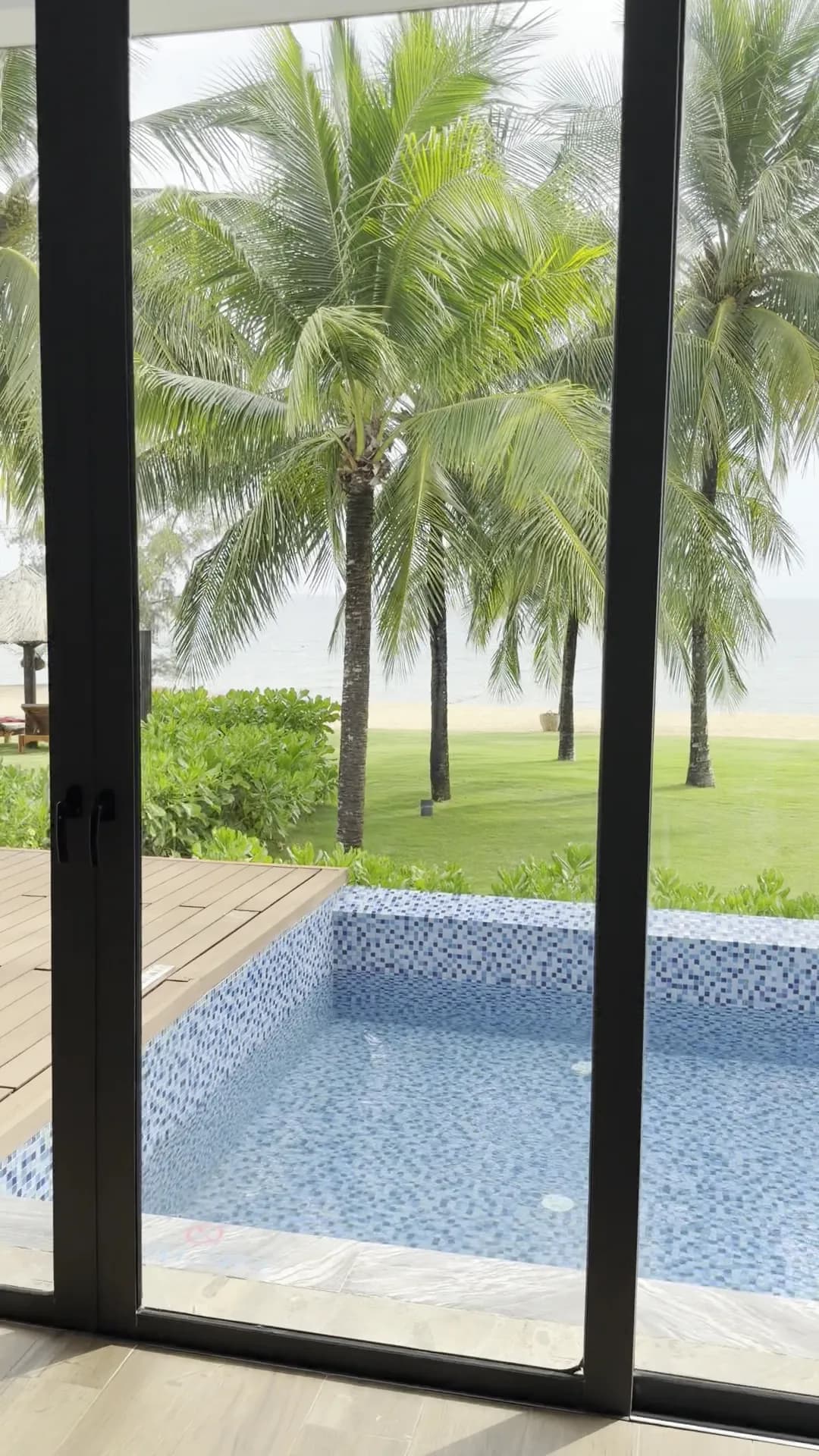 Mövenpick Resort Waverly Phu Quoc 8
